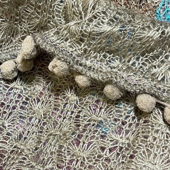 New Knit Scarf Poms Floral Burgundy Blue Tan Rectangle 19" X 68" - Picture 4 of 7